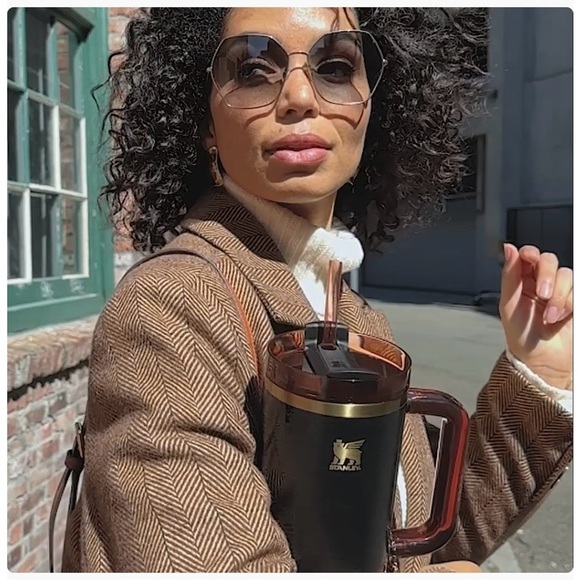 Black Snakeskin NEW NEVER OPENED Stanley Quencher 30 oz - Picture 6 of 9